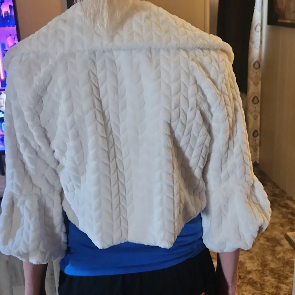 Jacket - Picture 4 of 4